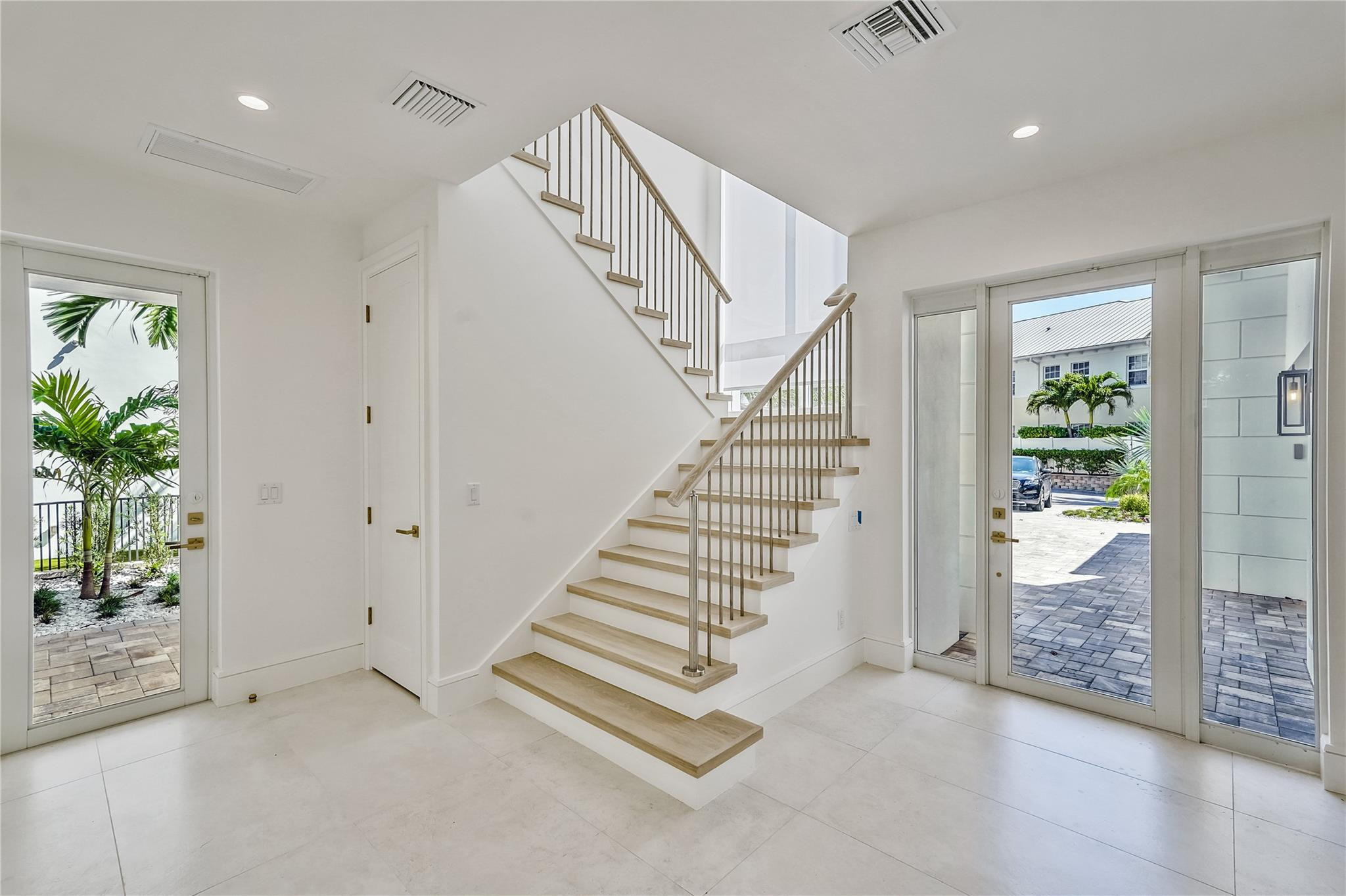 479 Ocean Ridge Way Juno Beach, FL 33408 - Photo 2 of 37 Photo 2