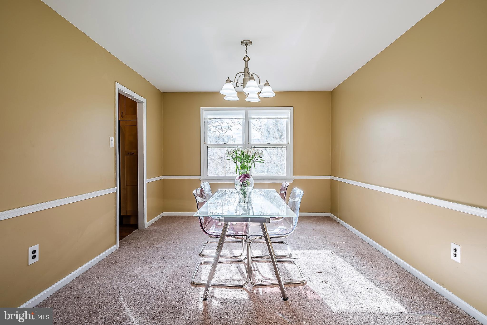 98 Heather Valley Road Holland, PA 18966 - Photo 7 of 34 Formal Dining Room