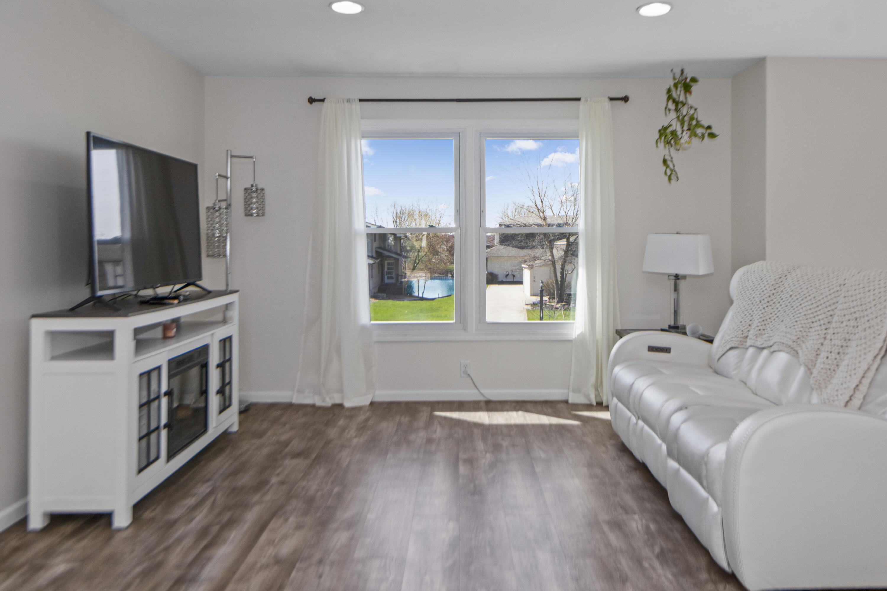 1802 Forest Lane Crown Point, IN 46307 - Photo 6 of 45 3000x2000