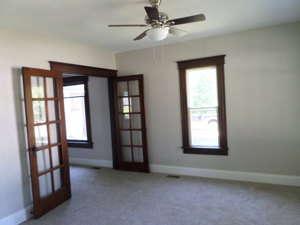 1520 Main Street Rochester, IN 46975 - Photo 4 of 11