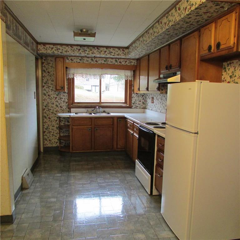 101 Century Farm Road Clinton, PA 15026 - Photo 12 of 24 Gallery Image 12