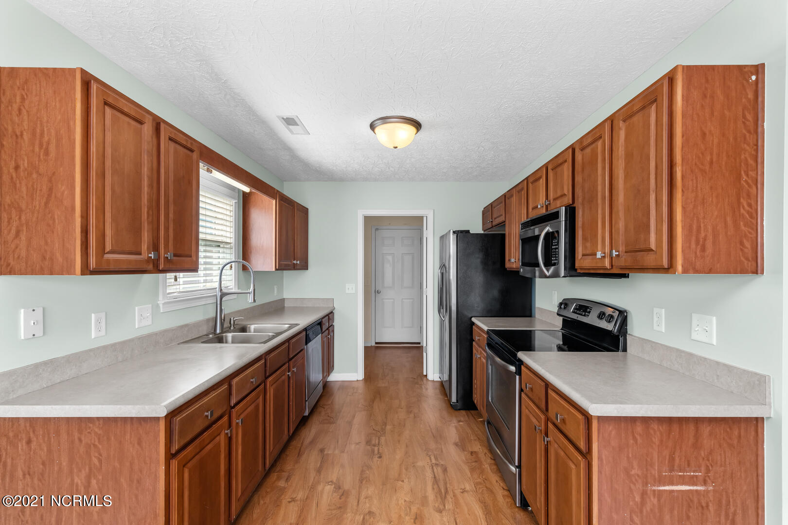 236 Red Carnation Drive Holly Ridge, NC 28445 - Photo 15 of 37 18