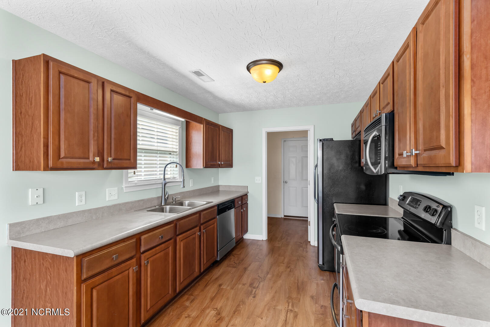 236 Red Carnation Drive Holly Ridge, NC 28445 - Photo 16 of 37 19