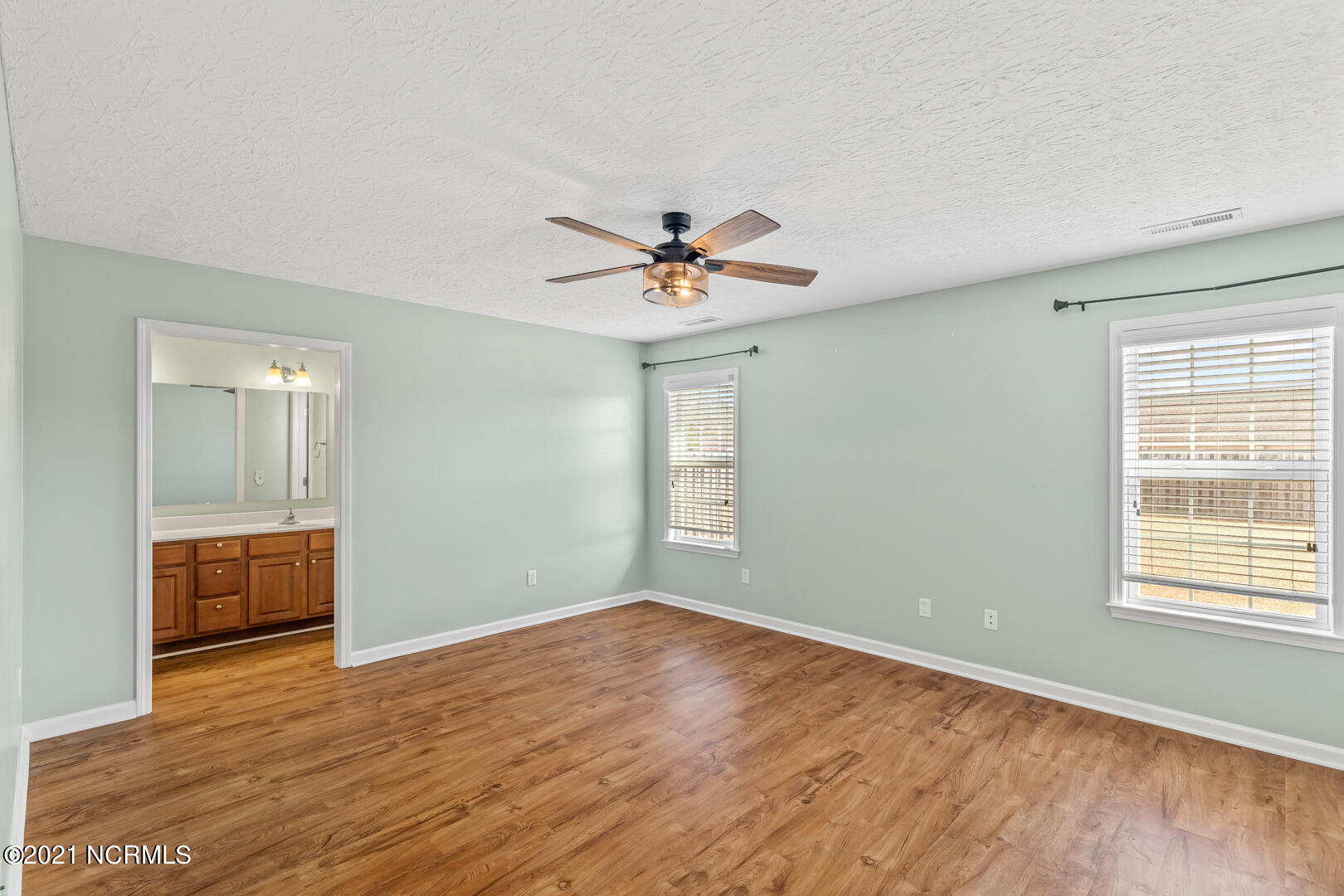 236 Red Carnation Drive Holly Ridge, NC 28445 - Photo 19 of 37 23