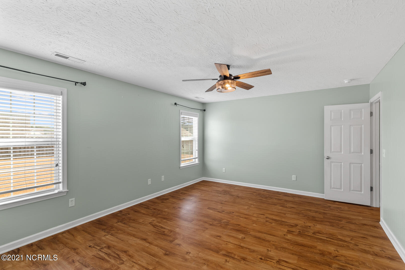 236 Red Carnation Drive Holly Ridge, NC 28445 - Photo 20 of 37 24
