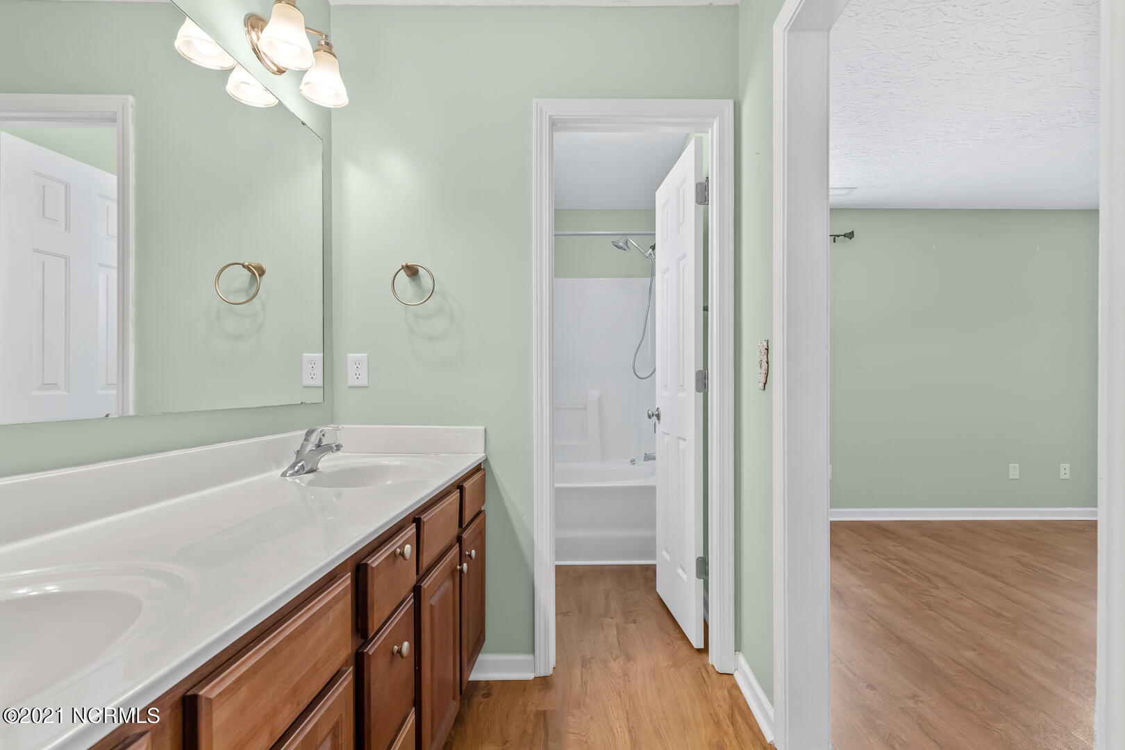 236 Red Carnation Drive Holly Ridge, NC 28445 - Photo 23 of 37 27