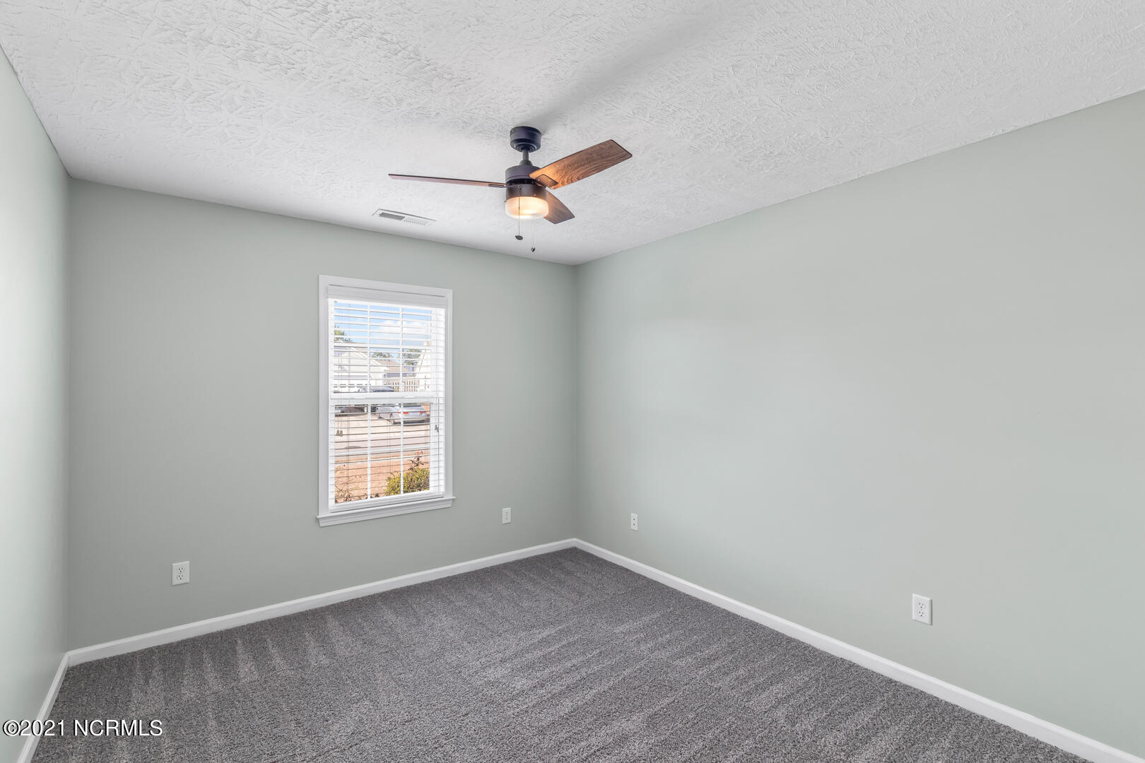 236 Red Carnation Drive Holly Ridge, NC 28445 - Photo 31 of 37 35