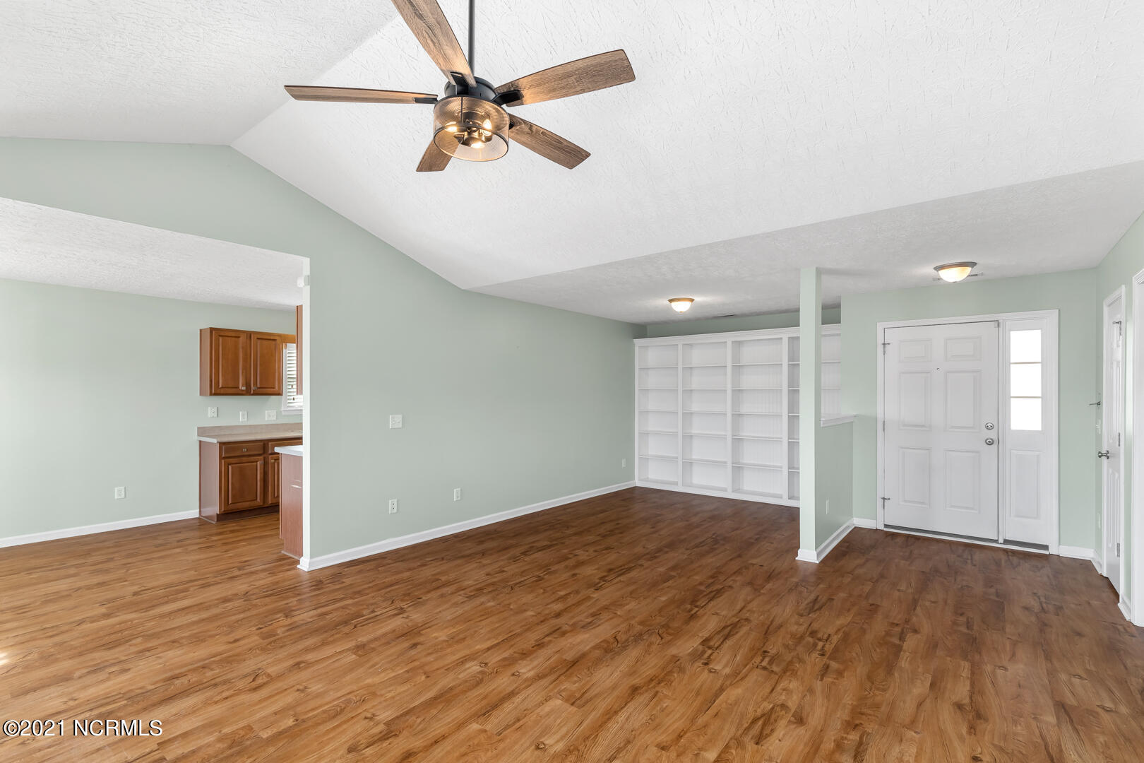 236 Red Carnation Drive Holly Ridge, NC 28445 - Photo 6 of 37 8
