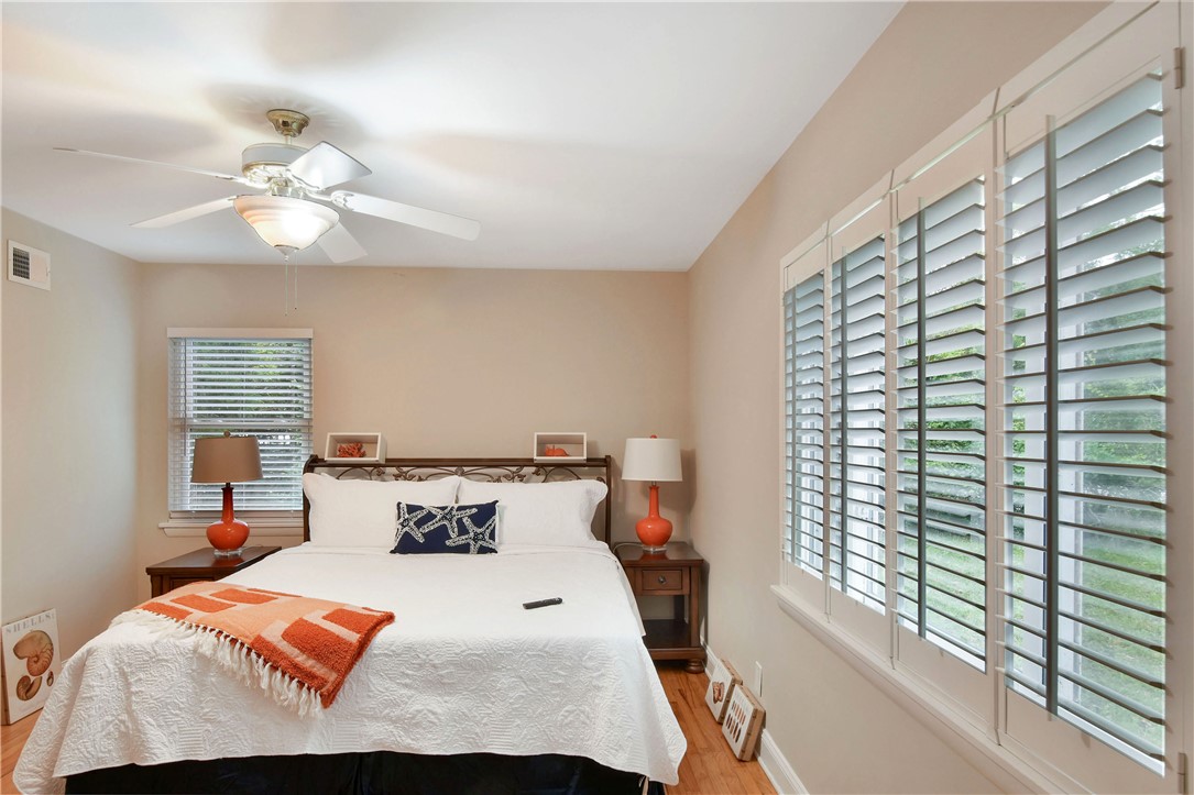 106 Dodge Road St. Simons Island, GA 31522 - Photo 22 of 24 Primary Bedroom