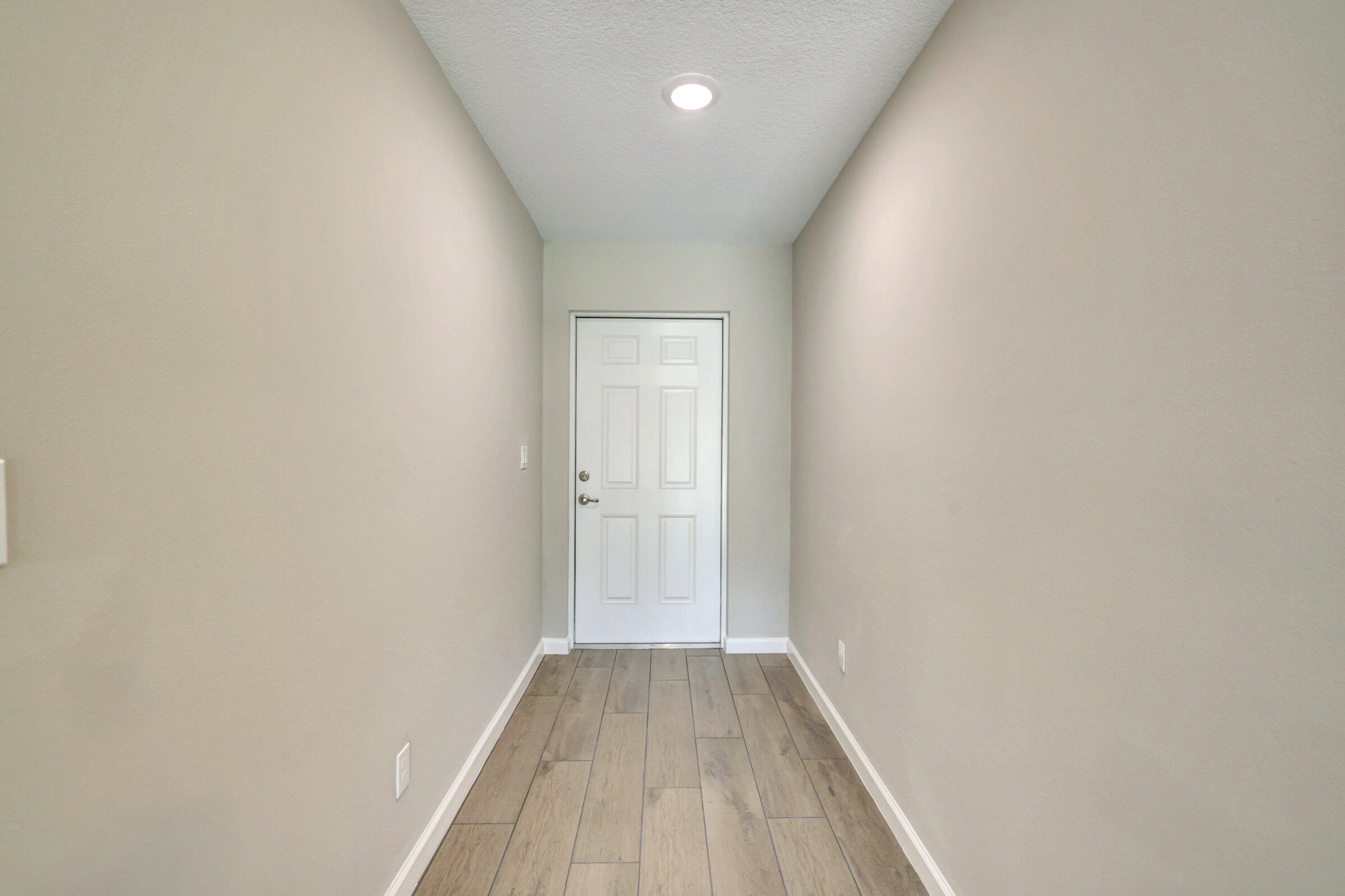 528 Southwest Undallo Road Port St. Lucie, FL 34953 - Photo 3 of 40 03_632a4915_6_7_8_9