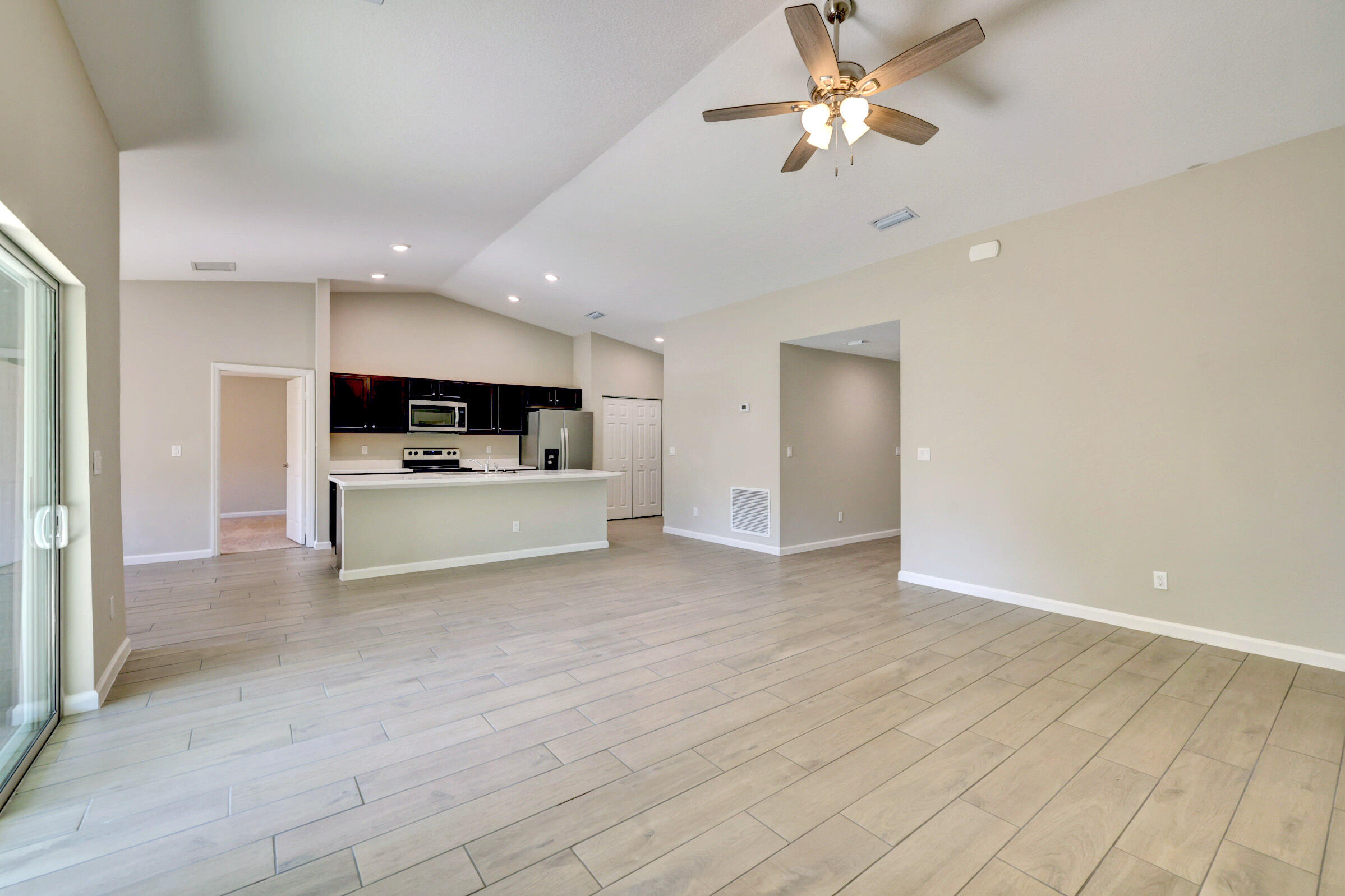 528 Southwest Undallo Road Port St. Lucie, FL 34953 - Photo 6 of 40 06_632a4930_1_2_3_4