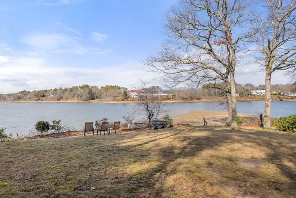 $825,000 | 14 Quamhassett Road, Bourne, MA 02532