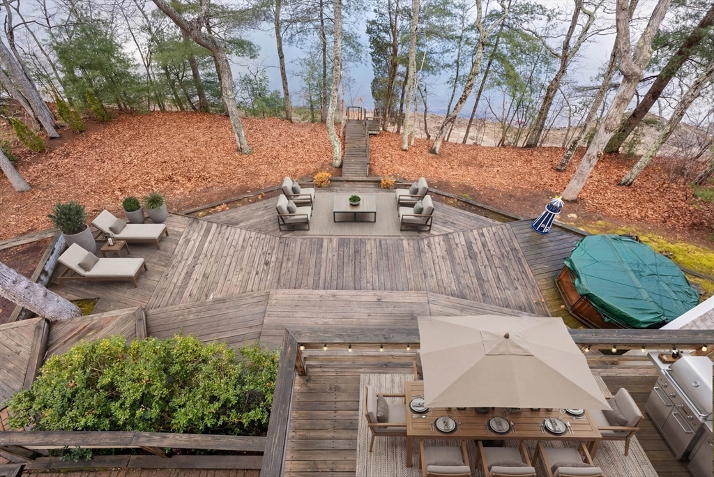 14 Quamhassett Road Bourne, MA 02532 - Photo 5 of 36