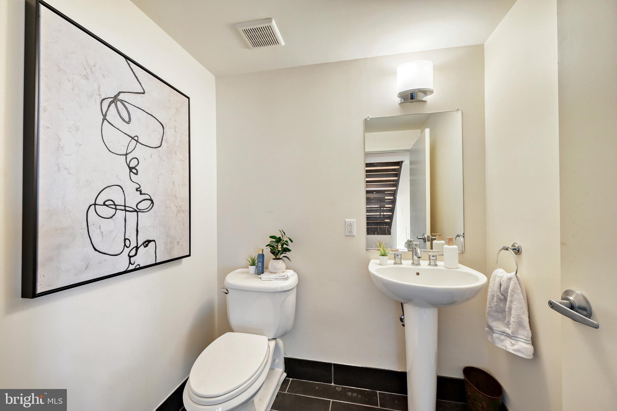 1200 Steuart Street, Unit 1111 Baltimore, MD 21230 - Photo 20 of 49