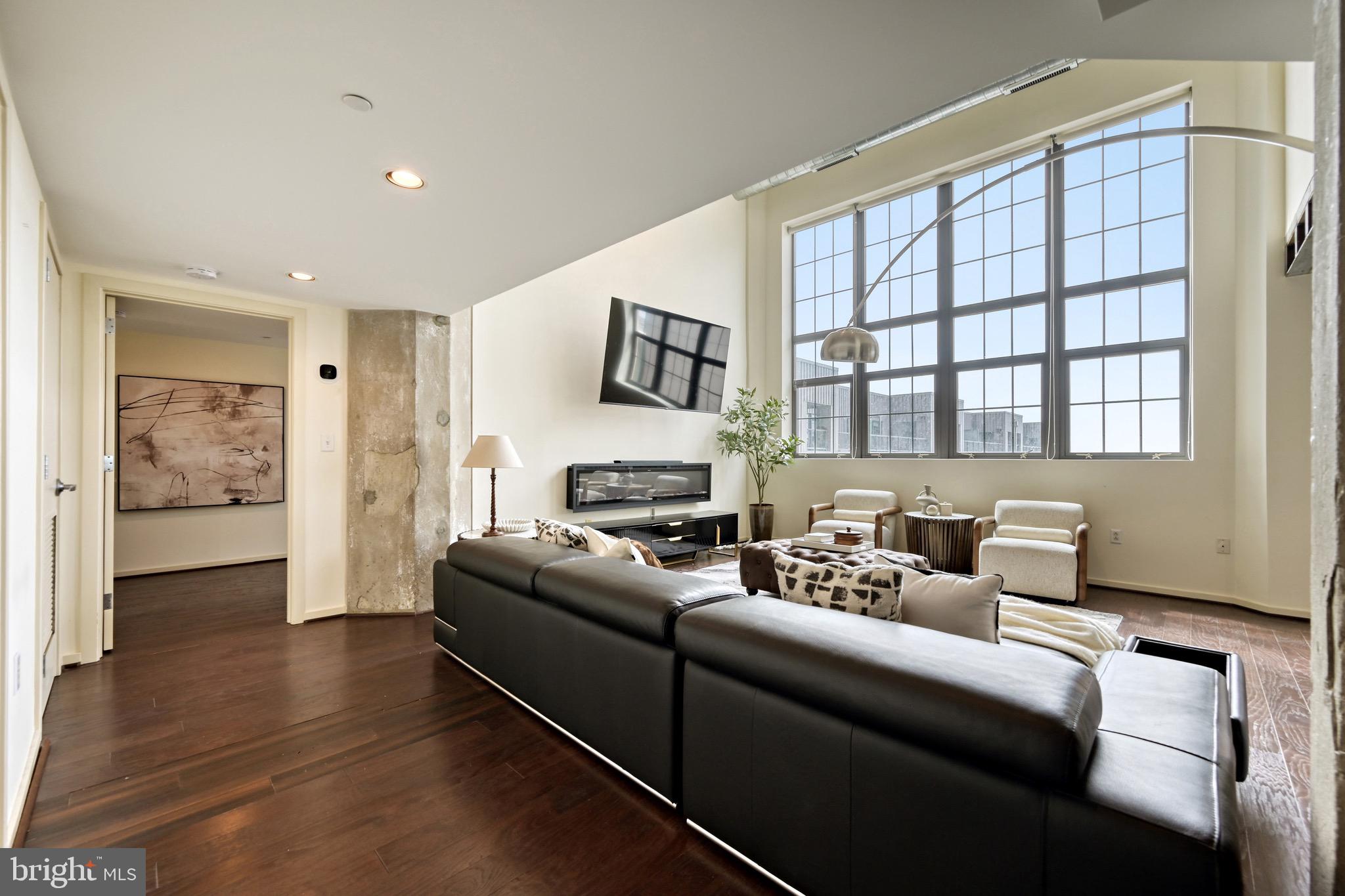 1200 Steuart Street, Unit 1111 Baltimore, MD 21230 - Photo 4 of 49