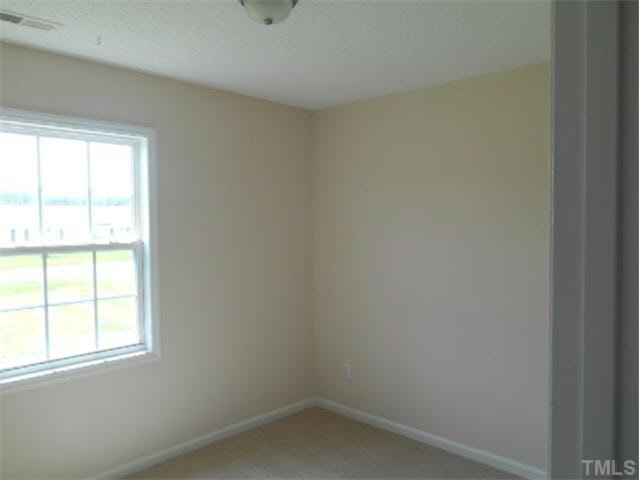 340 Ogburn Road Smithfield, NC 27577 - Photo 7 of 12 Gallery Image 7