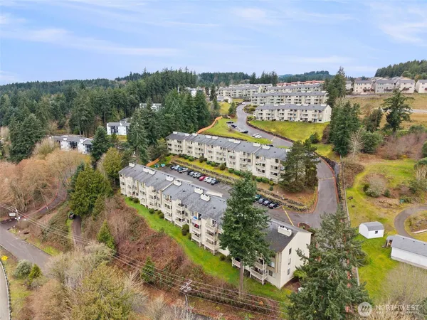$285,000 | 1700 West Sunn Fjord Lane, Unit L110, Bremerton, WA 98312
