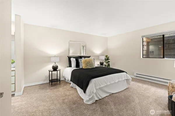 $279,900 | 1700 West Sunn Fjord Lane, Unit L110, Bremerton, WA 98312