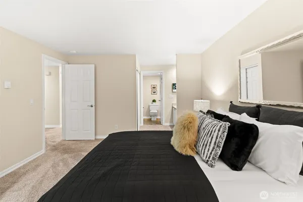 $279,900 | 1700 West Sunn Fjord Lane, Unit L110, Bremerton, WA 98312