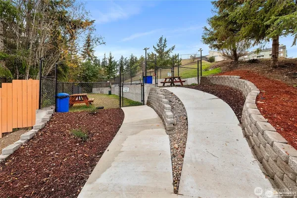 $279,900 | 1700 West Sunn Fjord Lane, Unit L110, Bremerton, WA 98312