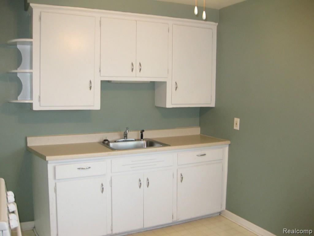 28611 Warren Road Garden City, MI 48135 - Photo 12 of 20 Kitchen view 2