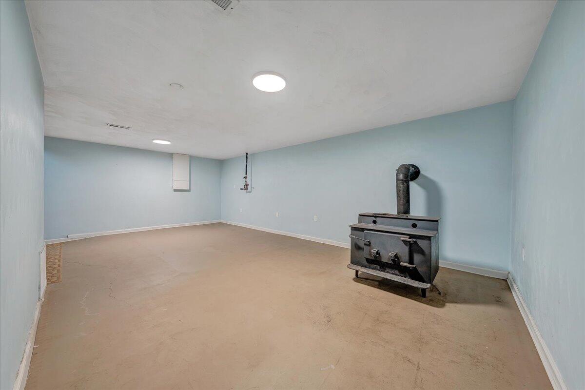 8540 Wormack Road Roanoke, VA 24019 - Photo 23 of 42 Basement