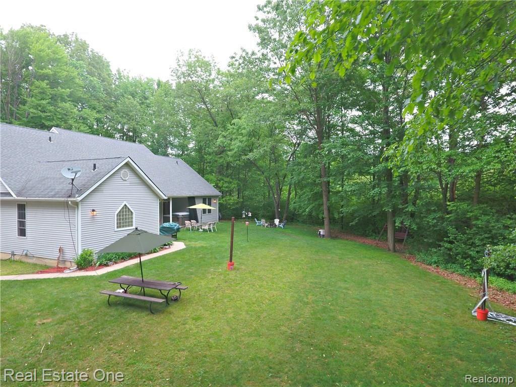 29223 Crawford Road Romulus, MI 48174 - Photo 7 of 36