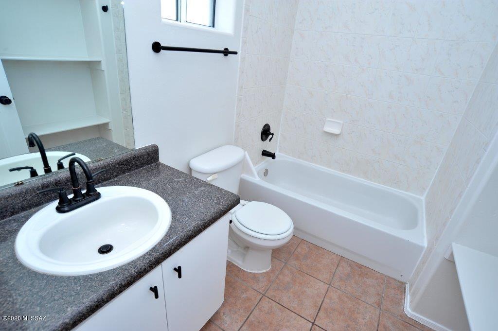 3526 South Mission Road, Unit 2 Tucson, AZ 85713 - Photo 6 of 47