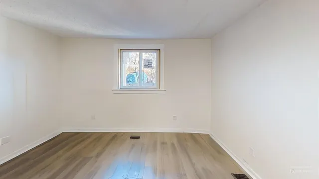 $1,099,999 | 130 High Street, Upton, MA 01568