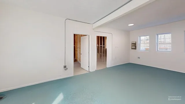 $1,099,999 | 130 High Street, Upton, MA 01568