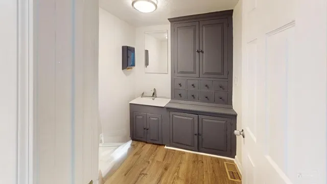 $1,099,999 | 130 High Street, Upton, MA 01568