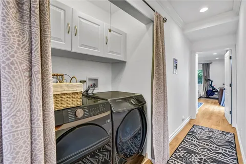 $1,099,988 | 6830 Bothwell Road, Reseda, CA 91335