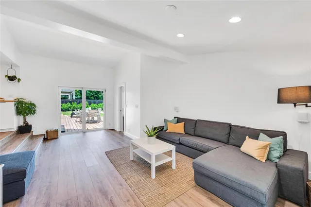 $15,000 | 549 Northeast 14th Avenue, Fort Lauderdale, FL 33301