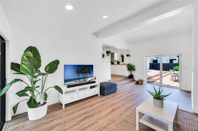 $15,000 | 549 Northeast 14th Avenue, Fort Lauderdale, FL 33301