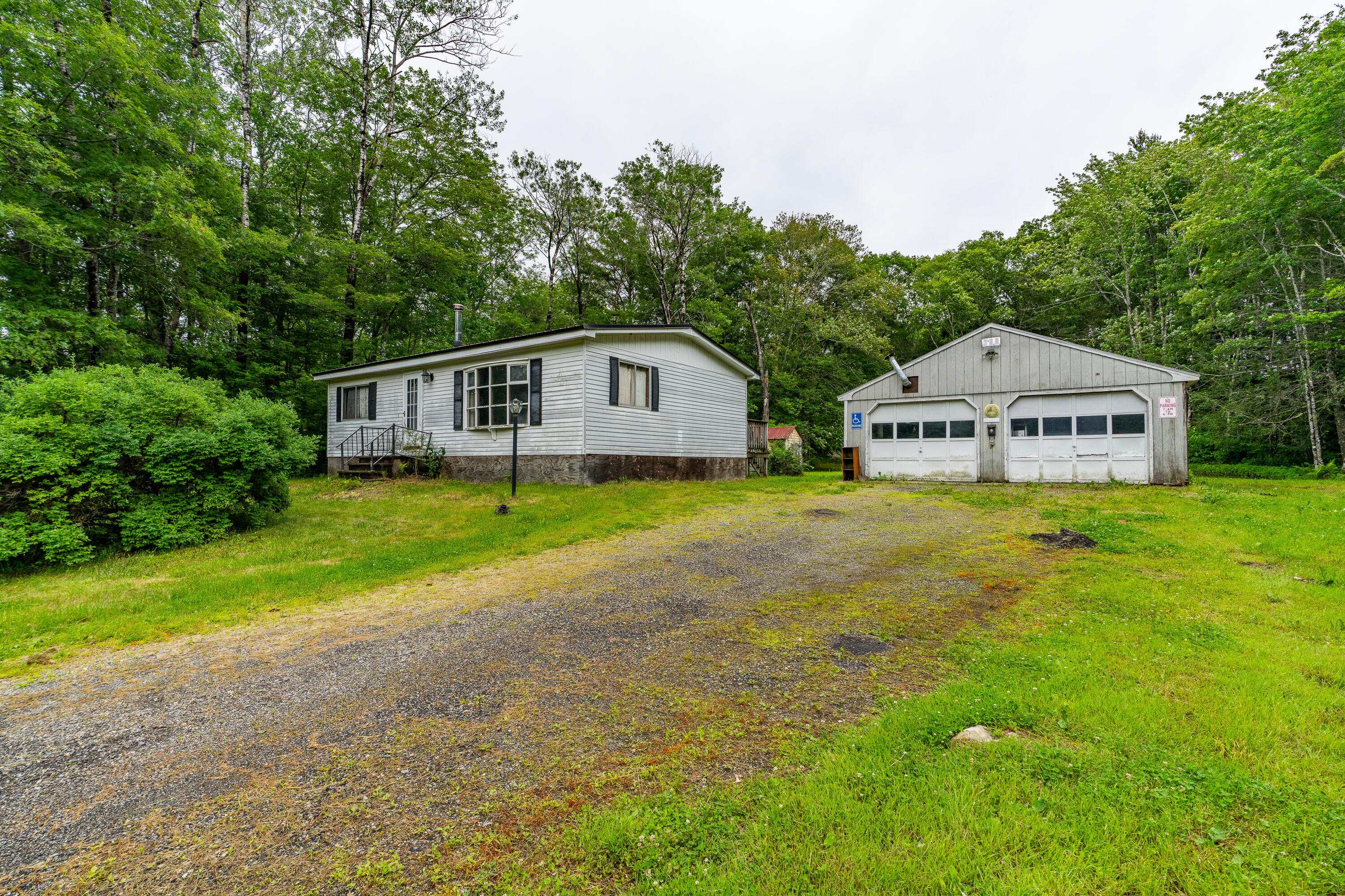 41 River Road Boothbay, ME 04537 - Photo 9 of 51 41 River Road Boothbay 009