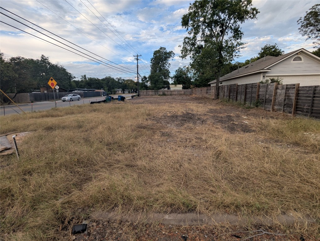 7403 A Guadalupe Street Austin, TX 78752 - Photo 6 of 7 a view of a yard in front of a house
