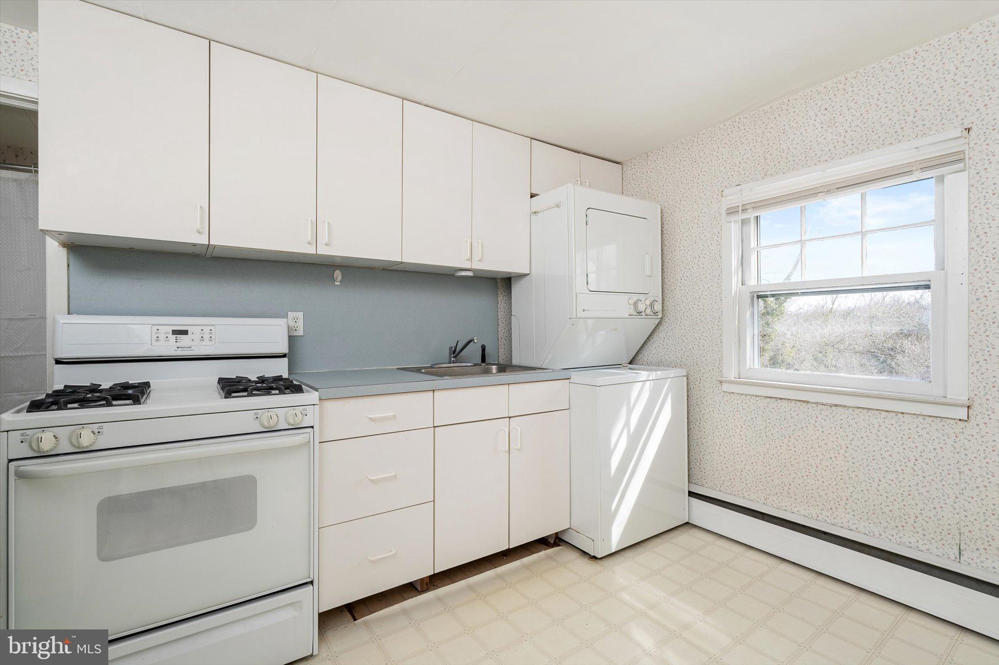 129 Highway 156 Hamilton, NJ 08620 - Photo 37 of 53