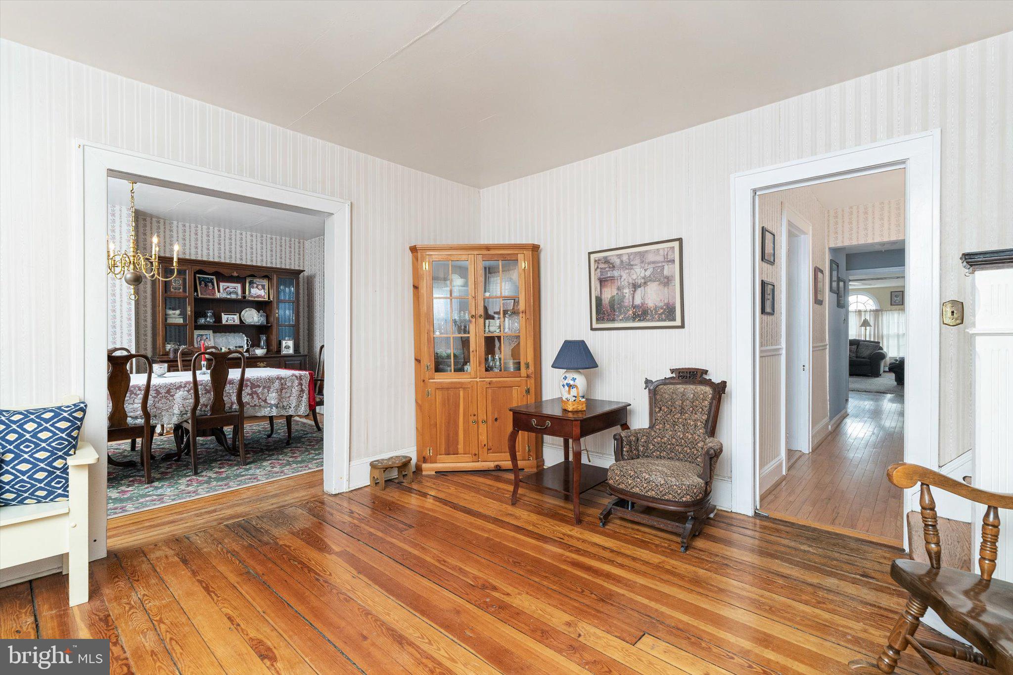 129 Highway 156 Hamilton, NJ 08620 - Photo 7 of 53