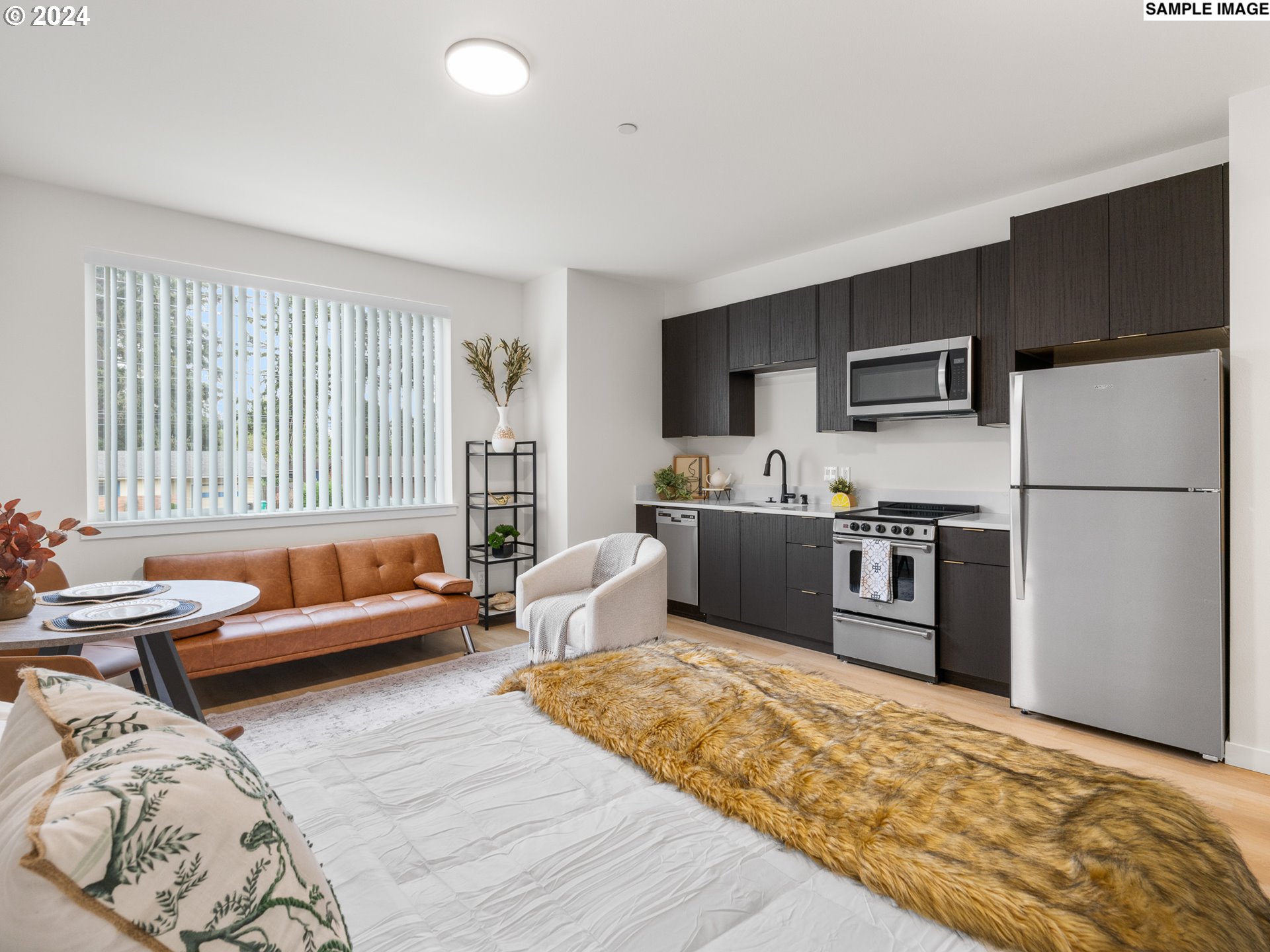 10985 East Burnside Street, Unit 4 Portland, OR 97216 - Photo 4 of 8