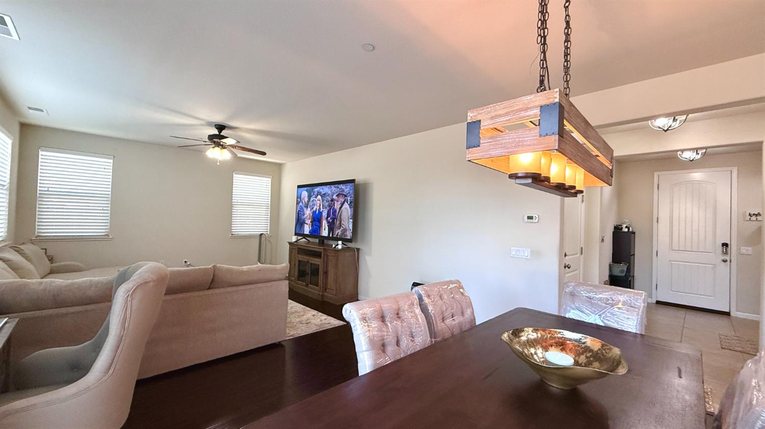 2767 Round Tree Way Manteca, CA 95337 - Photo 9 of 36