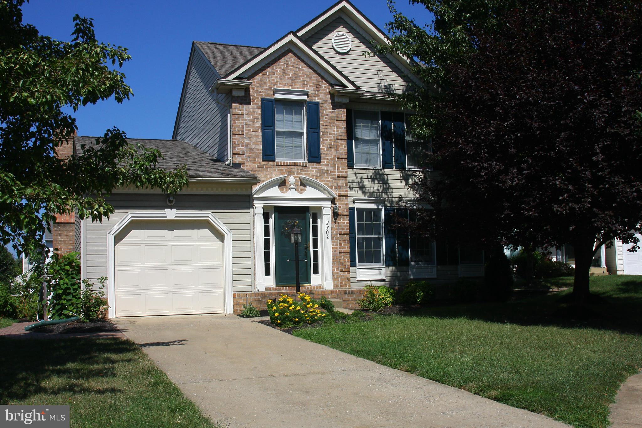 Lovely Brick front decorated to perfection
