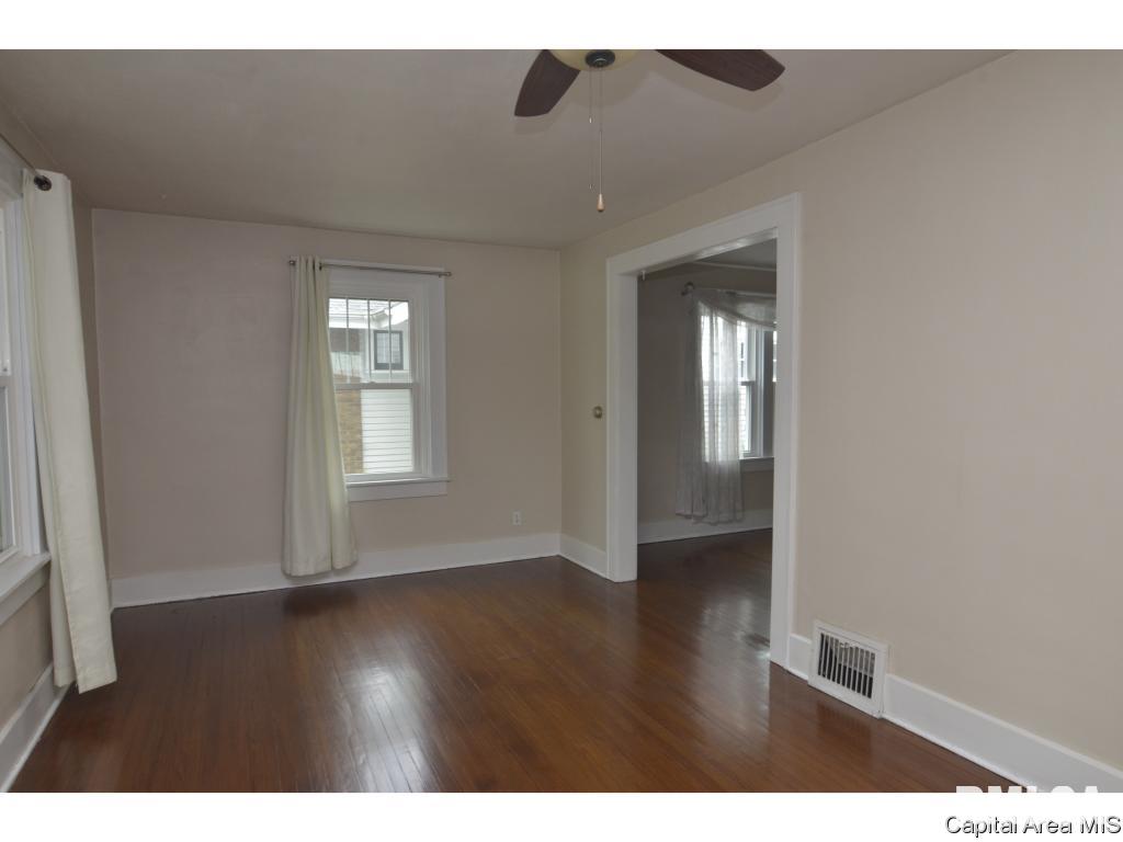 2016 Holmes Avenue Springfield, IL 62704 - Photo 20 of 28