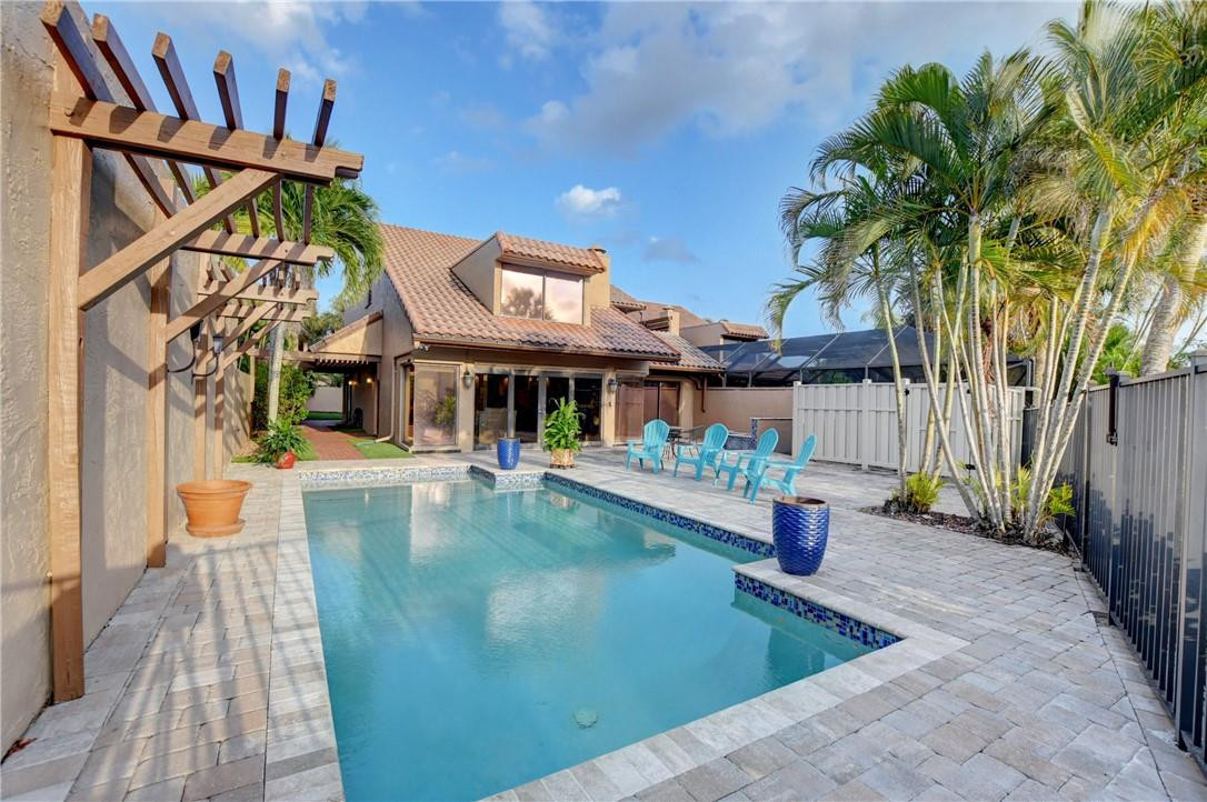 6570 Patio Lane Boca Raton, FL 33433 - Photo 2 of 42 Photo 2