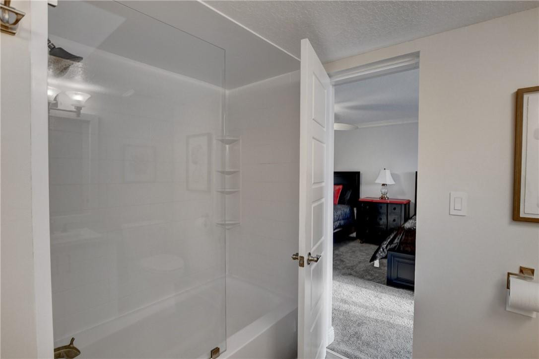 6570 Patio Lane Boca Raton, FL 33433 - Photo 29 of 42 Upstairs bathroom