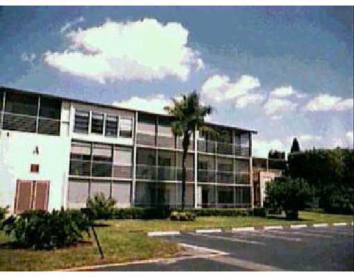 15 Mansfield, Unit A Boca Raton, FL 33434 - Photo 1 of 1 Primary Photo