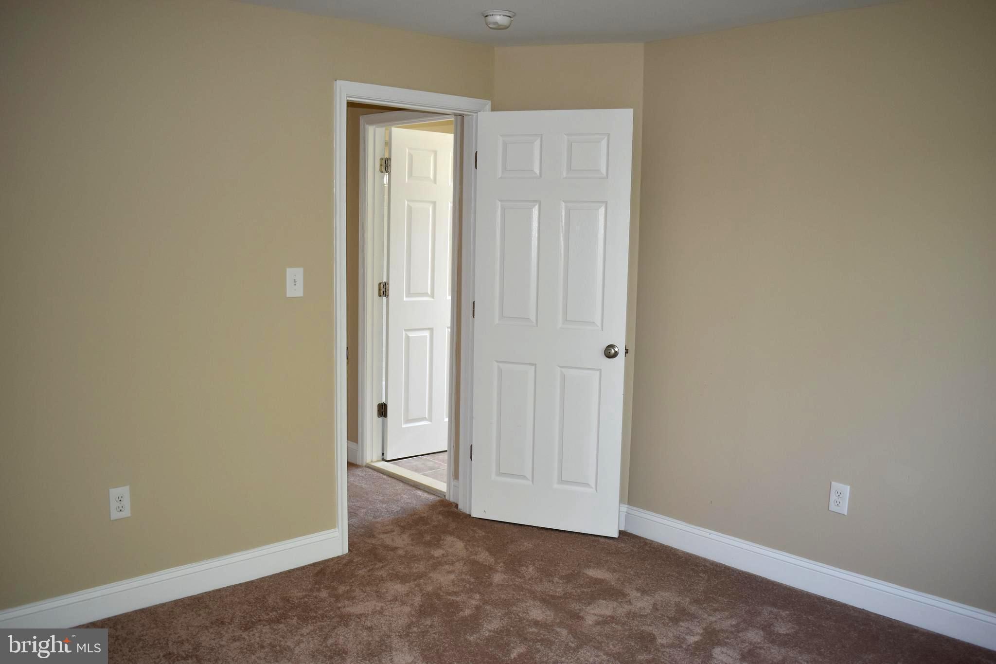 4211 Moravia Road Baltimore, MD 21206 - Photo 23 of 31 Bedroom 3