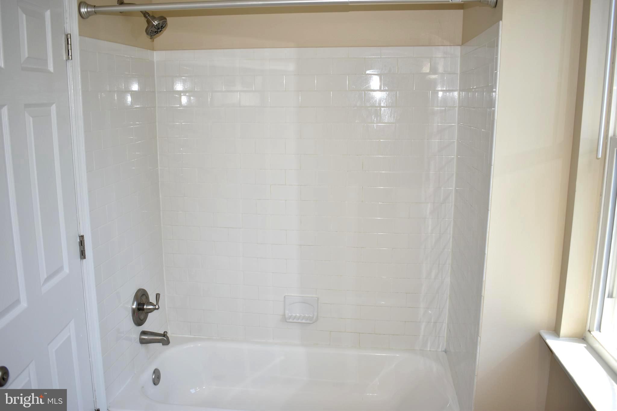 4211 Moravia Road Baltimore, MD 21206 - Photo 26 of 31 Main Bath