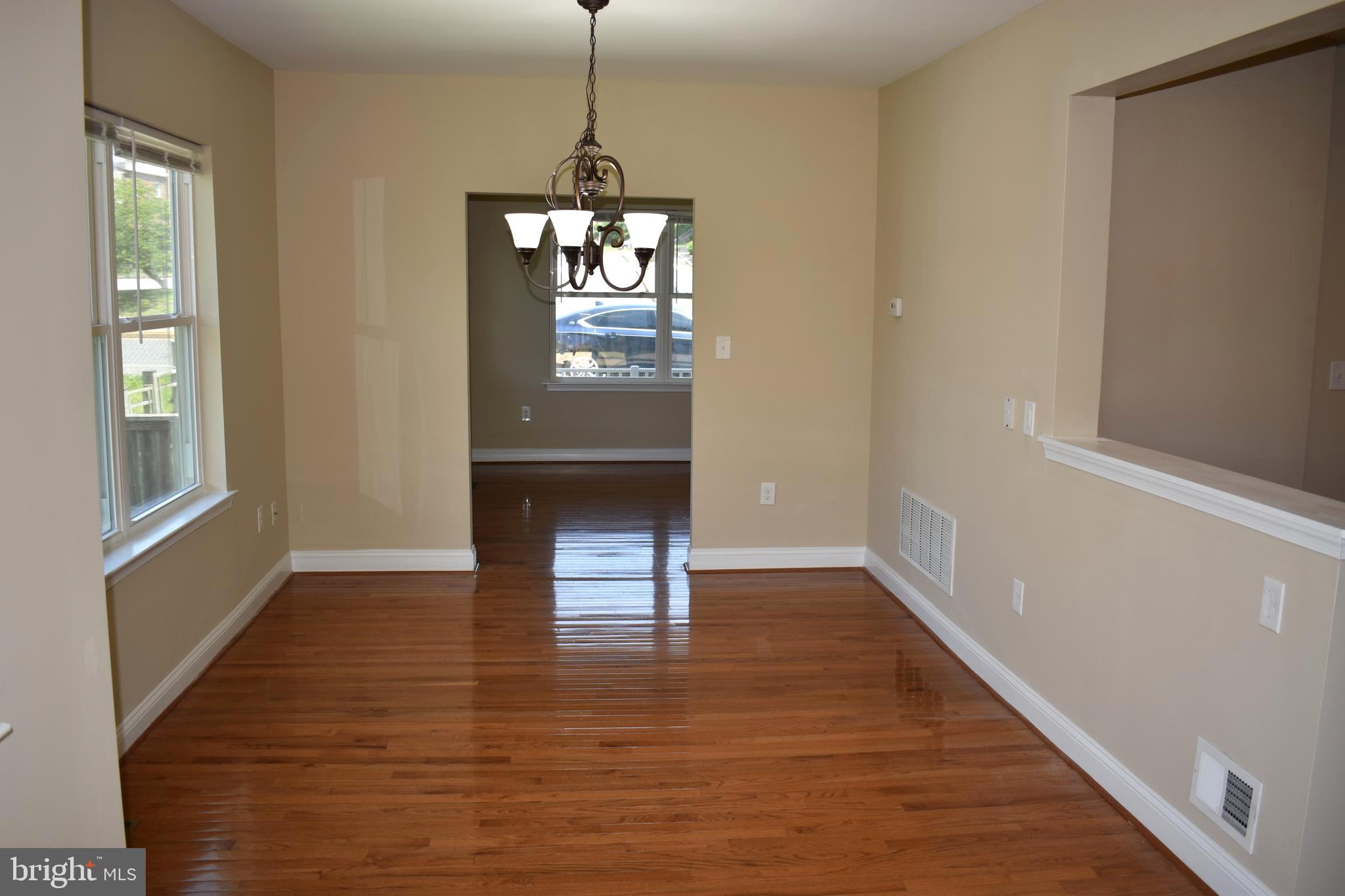 4211 Moravia Road Baltimore, MD 21206 - Photo 8 of 31 Dining Room