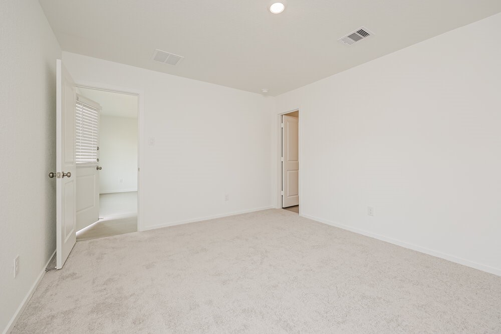 621 Craven Street Conroe, TX 77316 - Photo 8 of 16 a view of an empty room