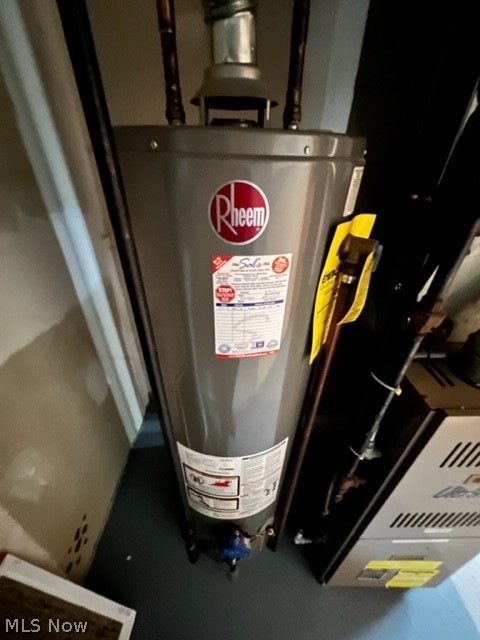 965 Reed Avenue Akron, OH 44306 - Photo 25 of 30 Hot water tank